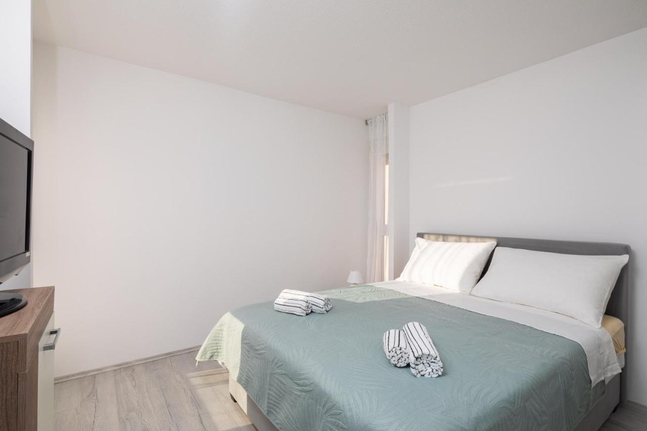 River Park Apartments Омиш Экстерьер фото